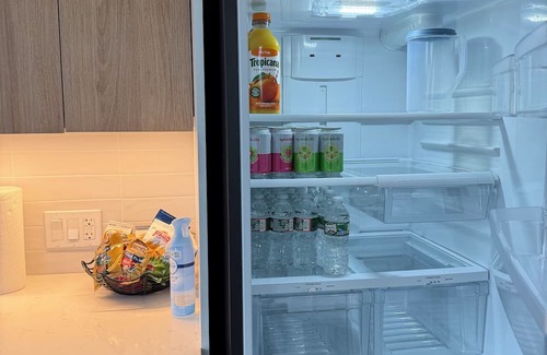 East Boston Wohnung | Luxury 1BR w/Rooftop 5 min to Logan Airport Free EV Garage Parking