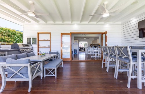 Callala Beach Haus | Barronstown - Pet Friendly with Fire Pit