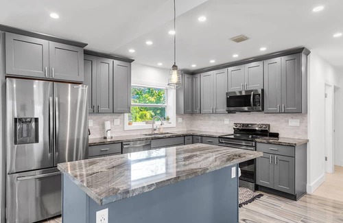 Midtown Haus | Spacious Retreat with Pool & Guest Cottage