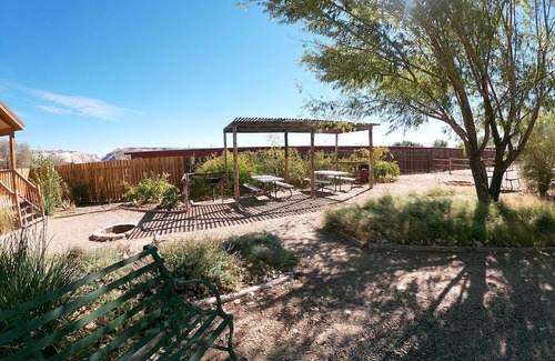 Escalante Kabine | Cozy Cabin in Escalante, Utah - Amazing Glamping Spot for Exploring Canyons and National Parks