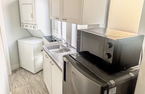 Lindsay Ranch Wohnung | Civic Centre: Compact Ste Layout + Separate Entry