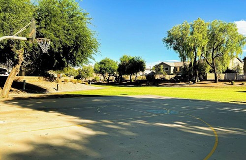 Lindsay Ranch Wohnung | Civic Centre: Compact Ste Layout + Separate Entry