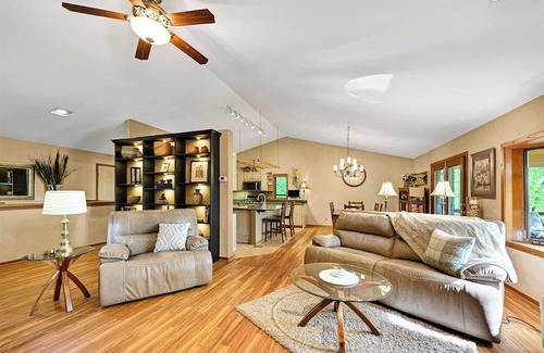 Beloit Haus | Rock River Retreat on Natures Ridge