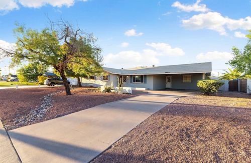 Village Grove Haus | Scottsdale Heated Pool Oasis 5 Mins Old Town