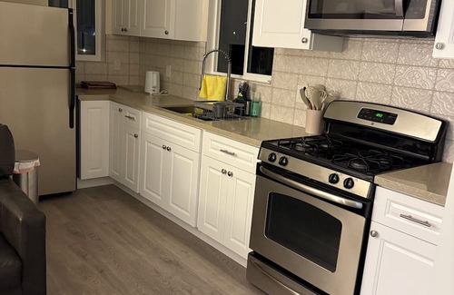 Oxnard Wohnung | Charming 1-bedroom cozy apartment in enchanting Oxnard with AC