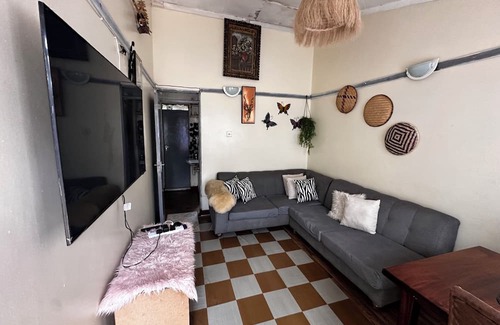 Meru Haus | 3Bedroom Cozy Tranquil abode in spectacular Meru with fitness room and AC