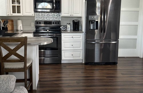 Guntersville Haus | Lake-Life Hideaway with RV/Boat Parking – Near Lake Guntersville