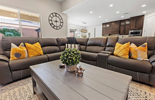 Hurricane Haus | Private Pool, Hot Tub and Dog Friendly!