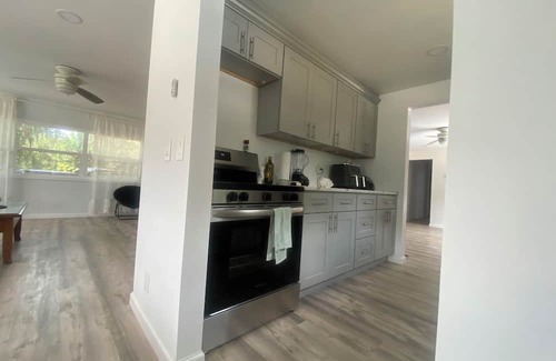 Yulee Haus | Charming 2- family house in Yulee with large yard and swimming pool