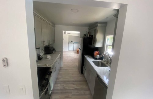 Yulee Haus | Charming 2- family house in Yulee with large yard and swimming pool