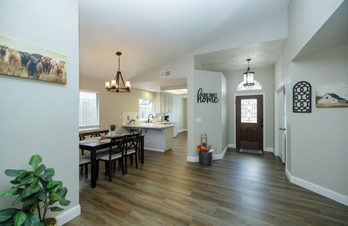 Turlock Haus | Spacious 4-Bedroom Retreat in a Quiet Neighborhood w/ 3-Car Garage