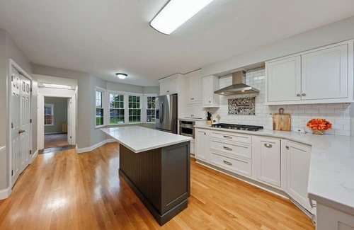 Jackson Sonstige | Spacious 6- Bedroom Beautifully Updated Farmhouse Convenient Private Yard Arcade