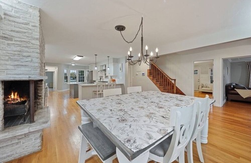 Jackson Sonstige | Spacious 6- Bedroom Beautifully Updated Farmhouse Convenient Private Yard Arcade