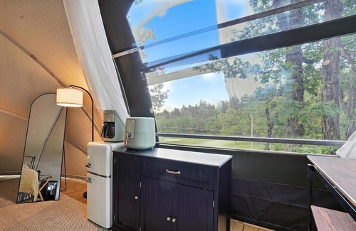 Hermosa Kabine | Winter Escape to a Boutique Hideaway