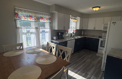 Calumet Haus | Warm comfy home near ORV & downtown calumet