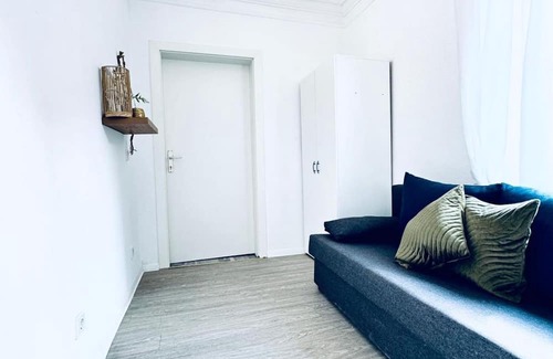 Grinzing Wohnung | Stylish 3P Room in Centrally Located Apartment