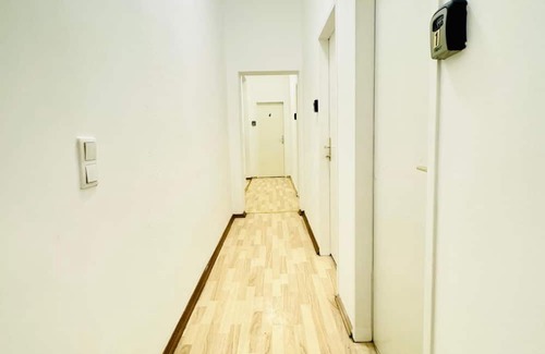 Floridsdorf Wohnung | Cozy Room | Shared Apt Near FAC Platz