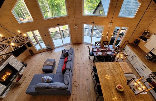 St-Adolphe-d'Howard Haus | Le Boréal - Location saisonnière à Saint-Adolphe