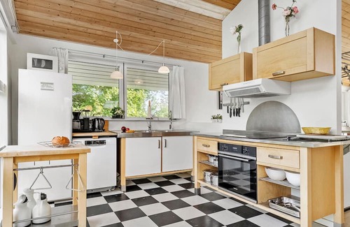 Aarosund Haus | Gorgeous home in Haderslev with sauna