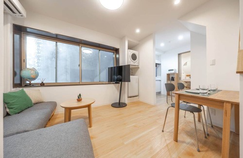 Shinjuku Haus | Taro Time Shinjuku