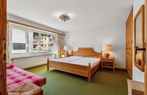 Laax Wohnung | Laax 365 Ski IN & Ski OUT - Bike & Relax with a view of the mountains, up to 6 people