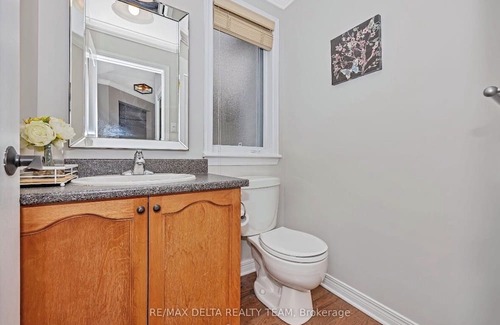 Cardinal Creek Haus | Comfortable, chic, 4 beds house in Orleans, calm, family oriented neighbourhood.
