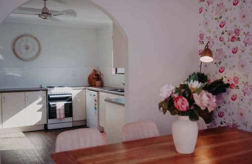 Yeppoon Haus | Pink Springs - Pet friendly home in Yeppoon