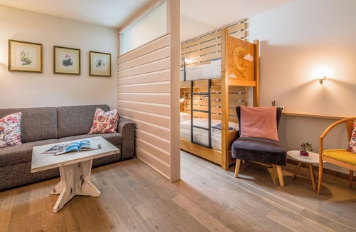 Lechaschau Hotel | Apartment in hotelbuilding sleeps 4 in a beautiful area