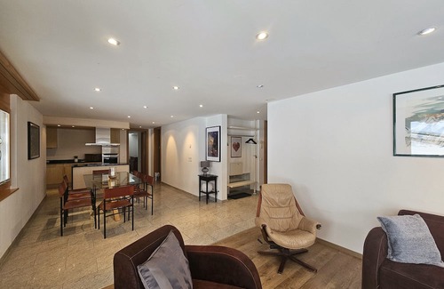 Saas-Fee Wohnung | Wellness Apartment on the ground floor of house Aramis, ski-in, ski-out