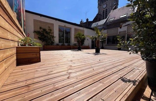Douai Wohnung | Luxury apartment in Douai center with wifi, air conditioning, and terrace