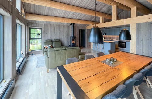 Sor-Fron Haus | Lovely home in Gålå with sauna
