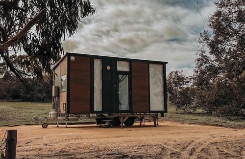Willalooka Haus | Xmas Rocks - Country Cabin by Tiny Away