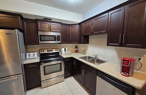 Timberlea Wohnung | Cozy Basement Suite Private Entry Fort McMurray