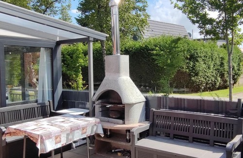 Bedekaspel Haus | Cozy 4-star vacation home with jetty, on the "Great Sea"