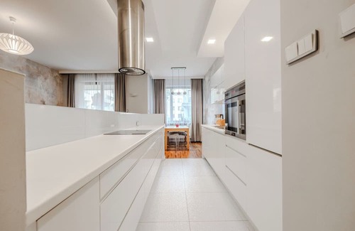 Wilanow Wohnung | A spacious and modern apartment in the center of Wilanów district.