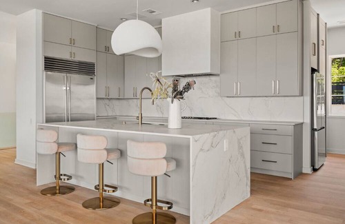 Mount Bonnell Terrace Haus | The Overlook on Monte Vista