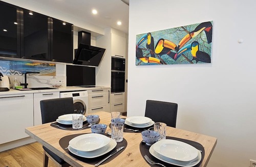 Stuttgart Wohnung | The Exotic Tropical Palace - ComfyHome Apartments Stuttgart
