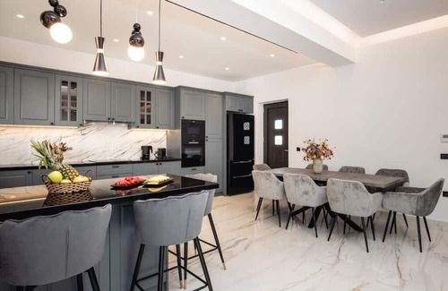 Gaitanion Villa | Villa Laha Gabrijela in Zante/Zakynthos with Private Pool & Modern Comforts