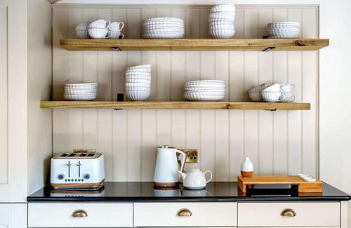 Kinoulton Haus | Cherry Trees Farmhouse
