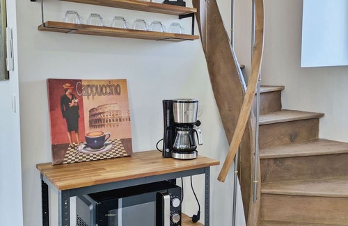 Louverne Wohnung | Modern cottage in Louverné, sleeps 6-8, pets allowed, parking