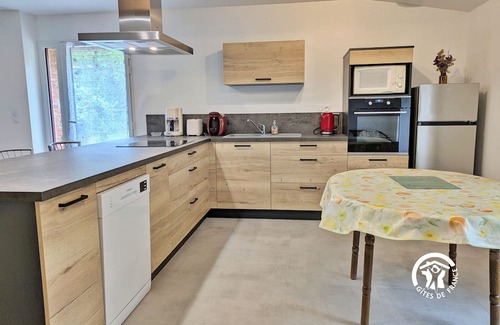 Saint-Michel-de-la-Roe Hütte | Comfortable cottage for 6 with spacious terrace