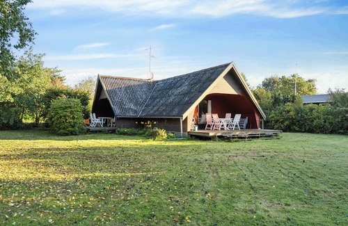 Sklskr Haus | Holiday home on idyllic Agersø by beach