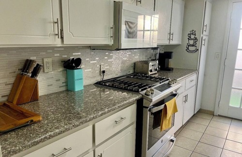 Paradise Eigentumswohnung | Prime Location 1-Bed 1Bath condo close to Airport, UNLV and STRIP