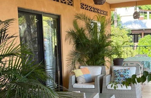 Los Ayala Haus | Elena's - Garden 2BR -Jungle Views - Feels like you're living in a Tree House!