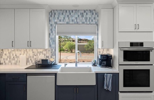 Queen Valley Haus | Luna Mesa/Private Back Yard, Pet Friendly, Telescope and Stargazing