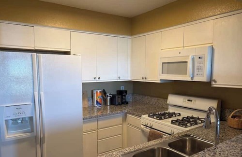 Chinatown Eigentumswohnung | #33 Near UNLV/Strip/Airport/Convention Center