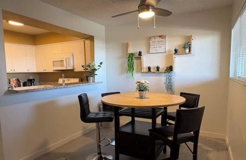 Chinatown Eigentumswohnung | #33 Near UNLV/Strip/Airport/Convention Center