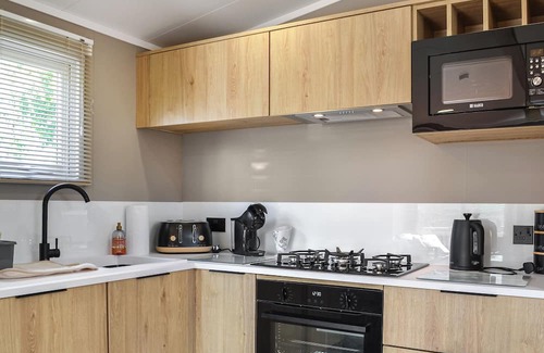 West Heslerton Hütte | 2 bedroom accommodation in East Heslerton