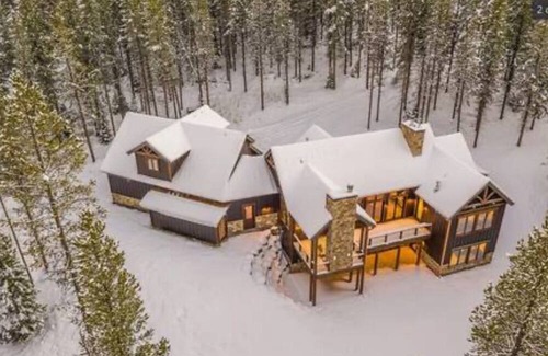 Spanish Peaks Haus | Stony Creek Chalet
