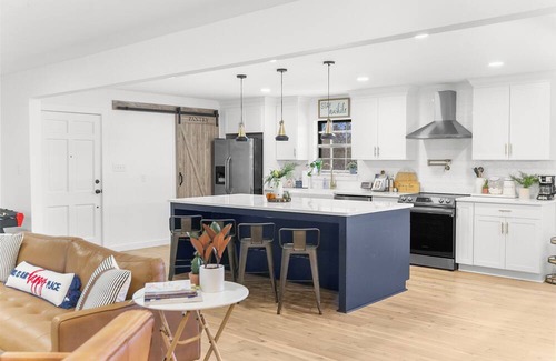 Bessemer Sonstige | 4 acre private Pool Modern Estate! Near Hoover Met